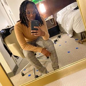 Meet your Posher, Ebone